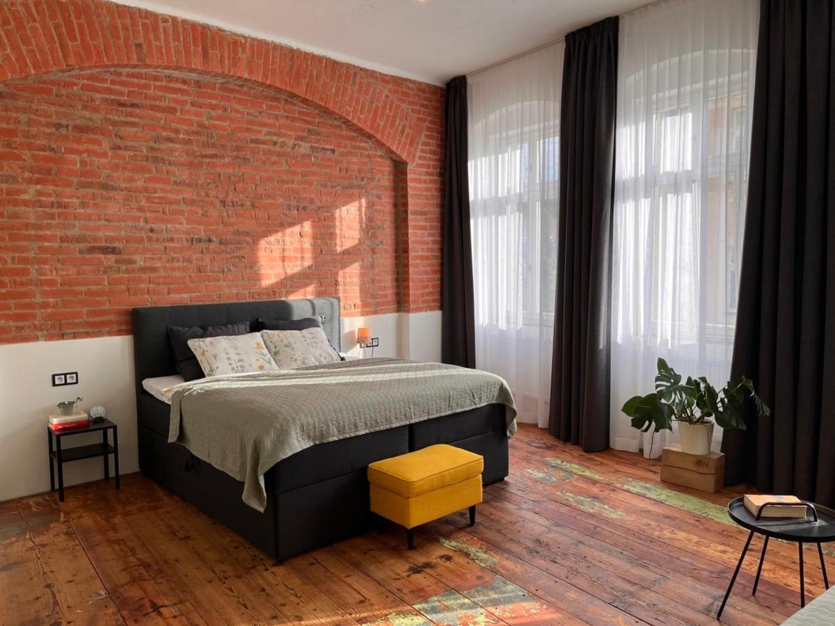 Four Rooms Carlsbad Authentic Карлови Вари Екстериор снимка