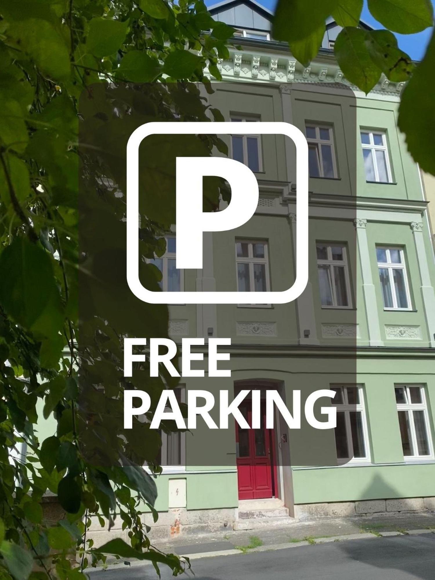 Four Rooms Carlsbad Authentic Карлови Вари Екстериор снимка